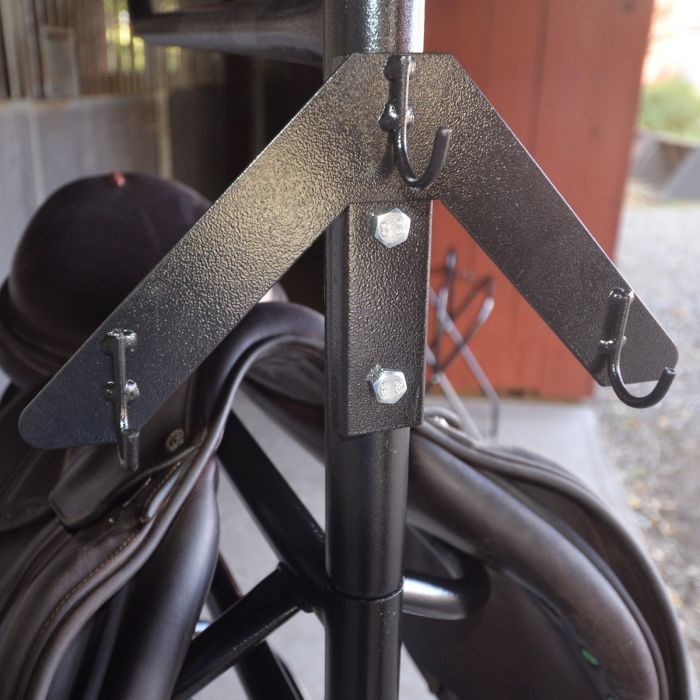 Saddle rack, three saddles