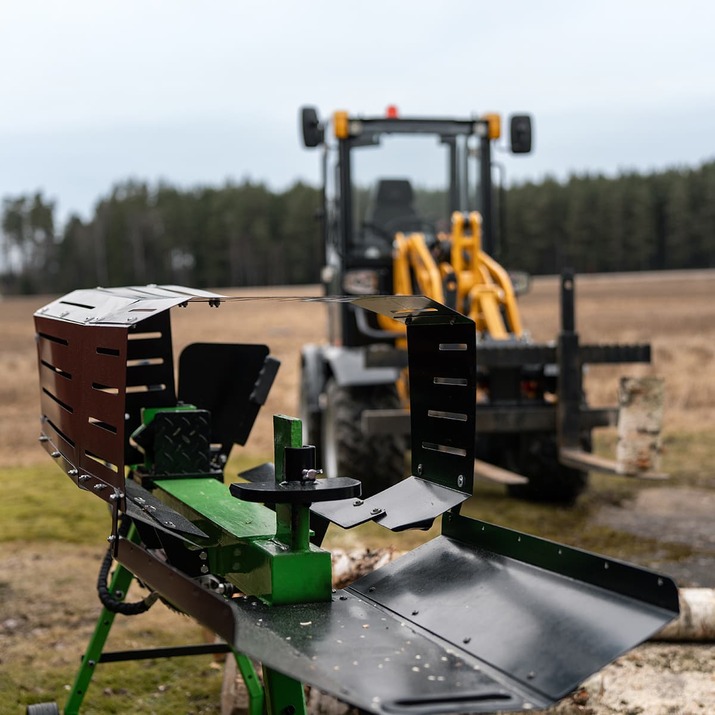 Firewood splitter, electric-powered 7 tonnes, 70 cm
