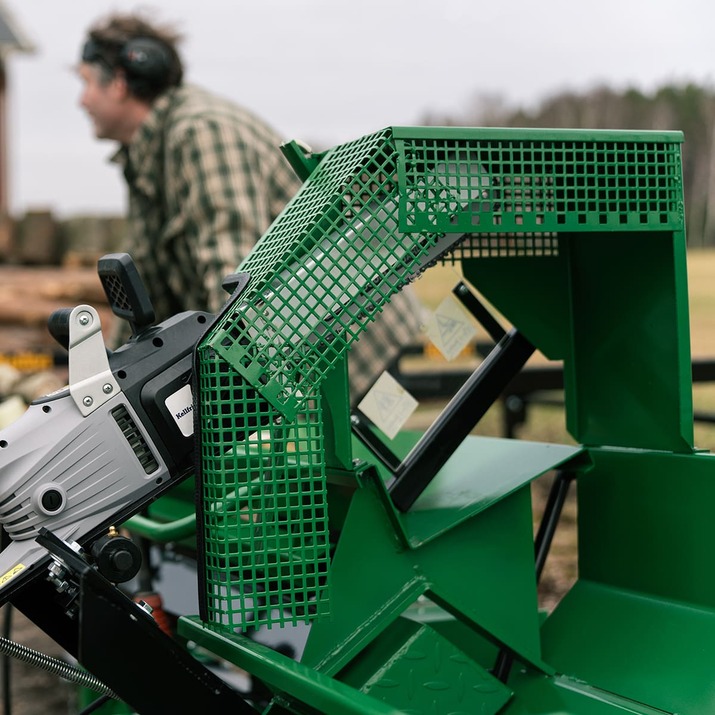 Log cutter and splitter, electric-powered