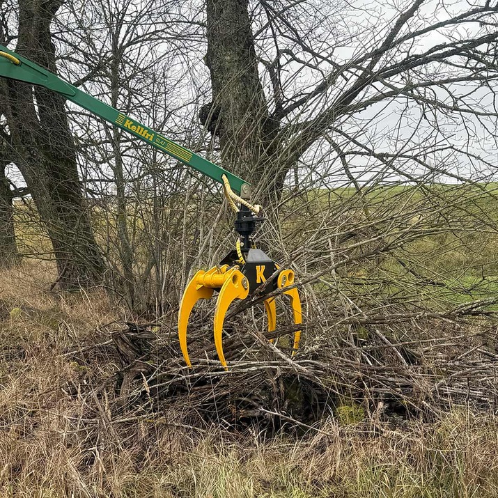 Brush grapple incl. hydraulic hose and bolts
