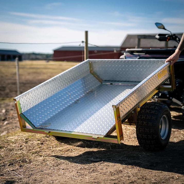 Tipping trailer ATV 500 kg with galvanized tread plate