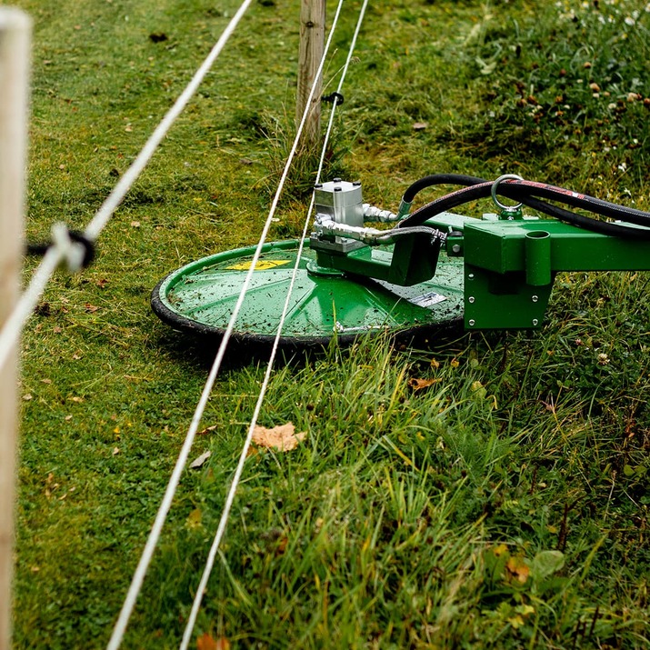 Strimmer, front mounted, with attachment to fit Trima