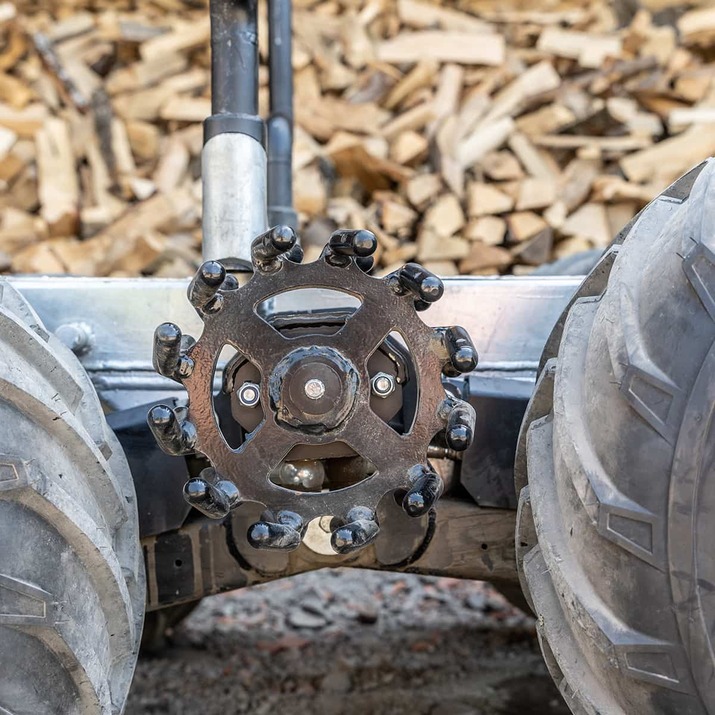 3-tonne forestry trailer ATV with 4,2 m crane