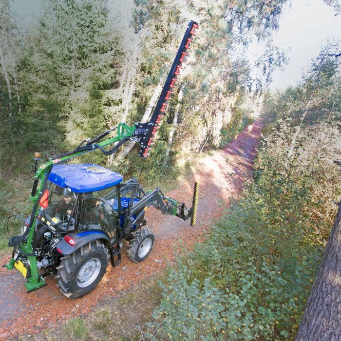 Hedge trimmer double pump for 3-point linkage