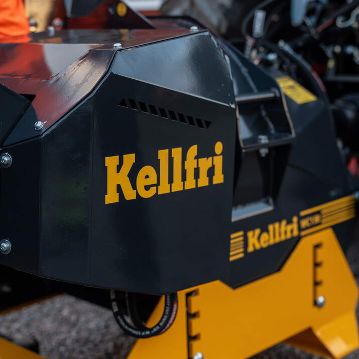 Chipper 150, with antistress hydraulic infeed