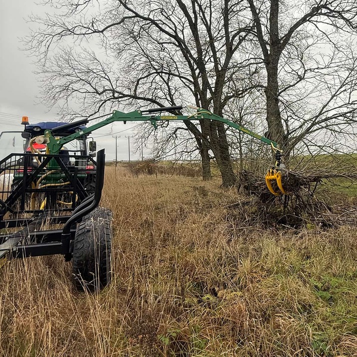 Brush grapple incl. hydraulic hose and bolts