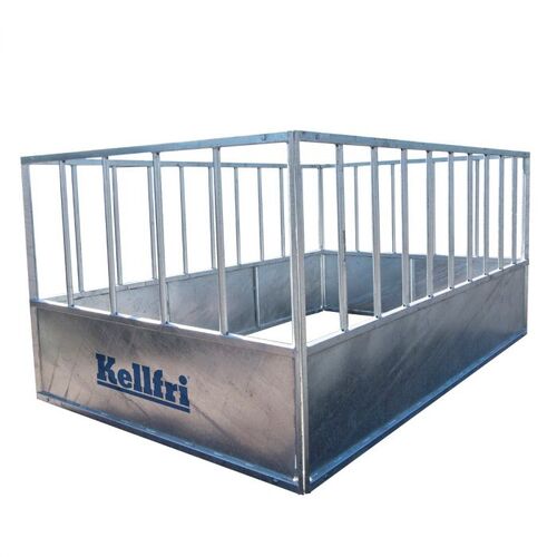 Rectangular feeder for cattle, 26 feed openings