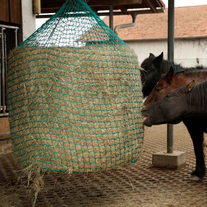 Poultry netting for round bales, suspendable, SlowFeeder
