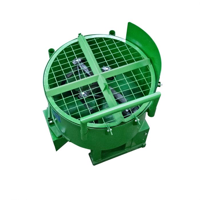 Cement mixer, 800 l mixing volume, tractoroperated.