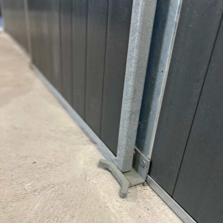 Partition 3.0 m, including plastic panelling, SWE