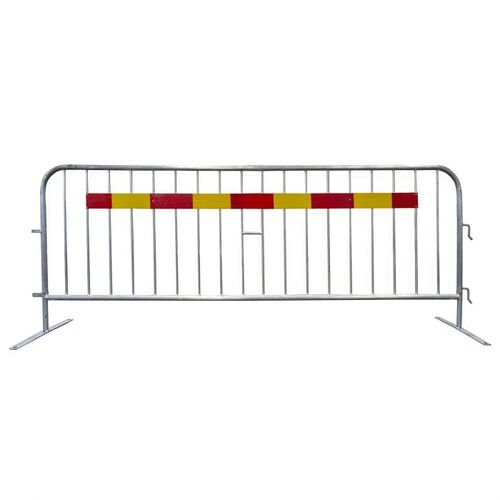 Riot barrier 2.9 m in aluminium with reflector