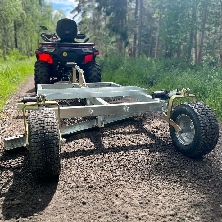 Road drag for ATV, 3-blade with electrical height adjustment function