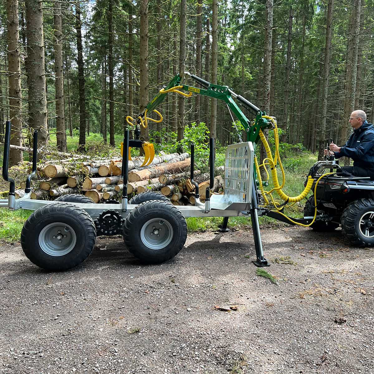 21-SV30 21-KG09 Skogsvagn ATV Gripklo 10.jpg